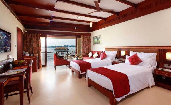 Sterling Lake Palace Alleppey - Image 5