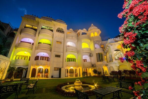 Hotel Swaroop Vilas - Image 8