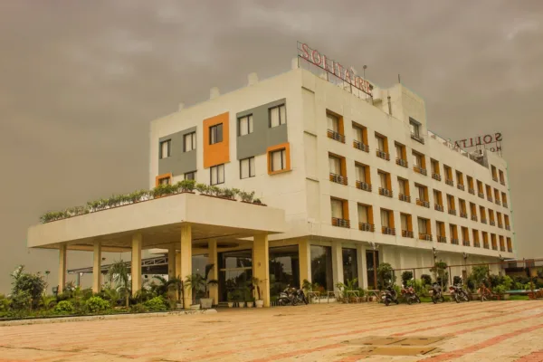 Solitaire Hotel & Resort