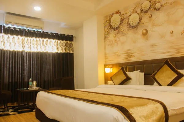 Solitaire Hotel & Resort - Image 3