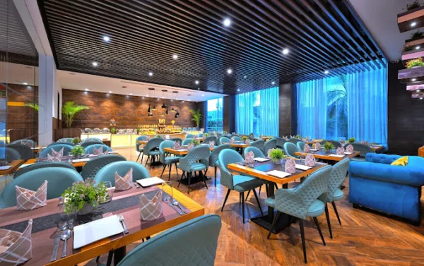 Golden Tulip Agra - Image 5