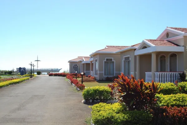 Kohinoor Samudra Beach Resort - Image 10