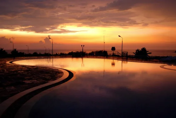 Kohinoor Samudra Beach Resort - Image 8