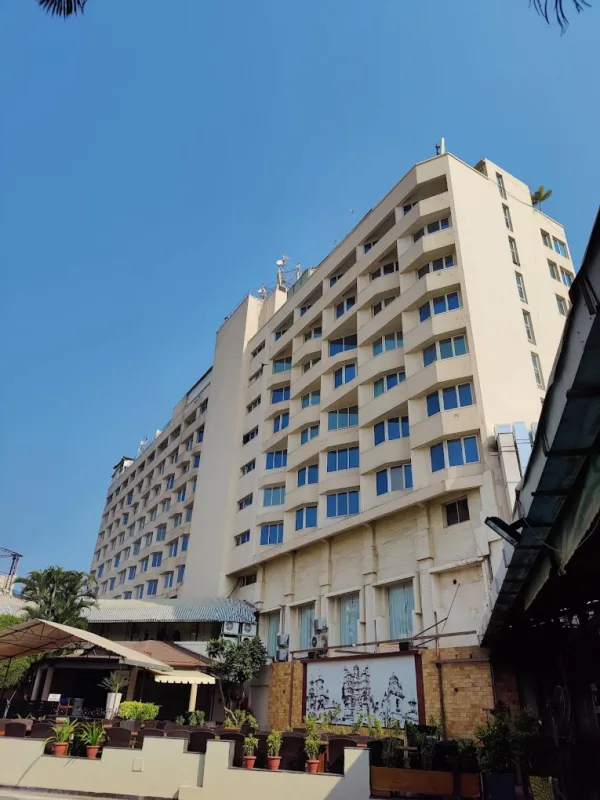 Sayaji Hotel - Image 4