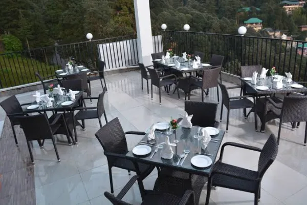 DLS Hotel Shiva Sanctuary and Spa - Image 6