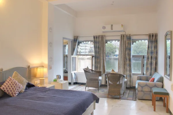Hotel Sarovar - A Boutique Lake Facing Hotel On Lake Pichola - Image 7