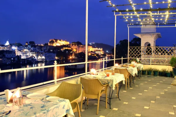 Hotel Sarovar - A Boutique Lake Facing Hotel On Lake Pichola