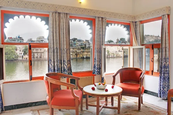 Hotel Sarovar - A Boutique Lake Facing Hotel On Lake Pichola - Image 9